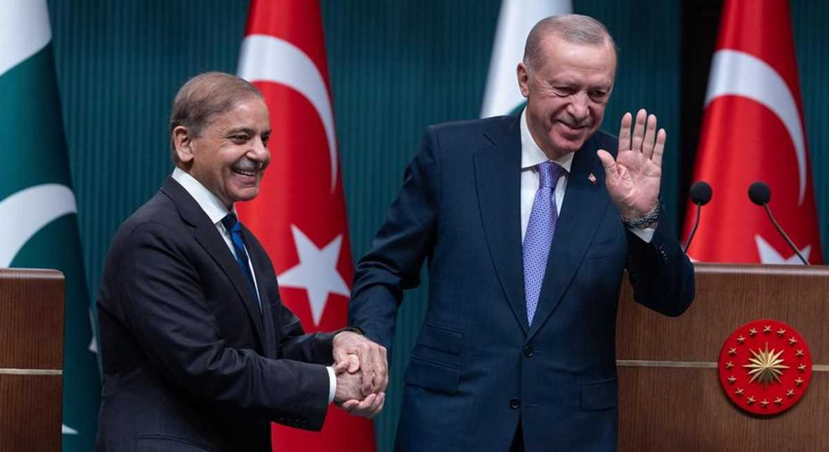 पाकिस्तान को समर्थन देने पर विरोध, तुर्की और अज़रबैजान में भारतीय पर्यटकों की संख्या में गिरावट